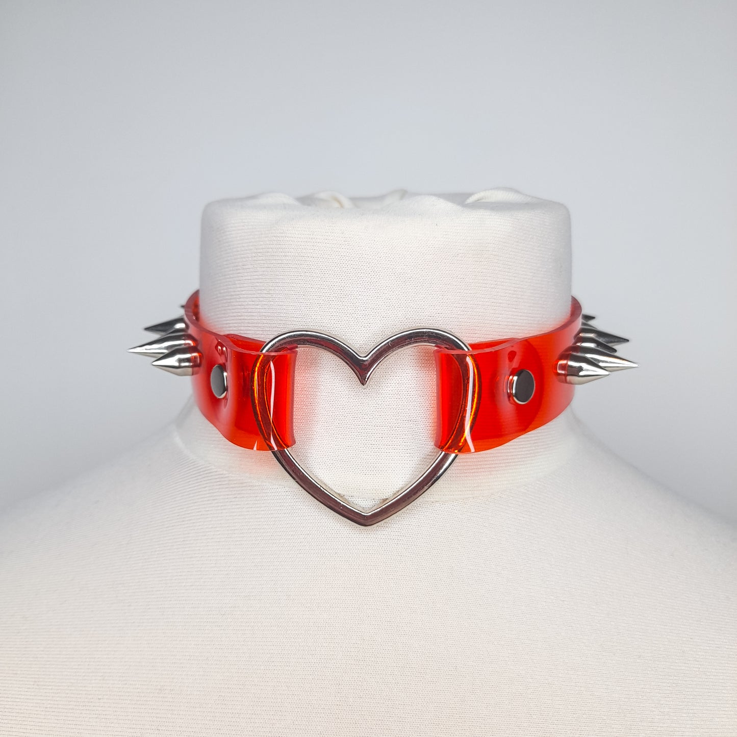 Euphoria Spiked Heart Ring-Halsband