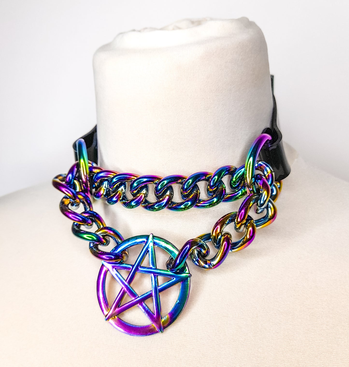 Heiden Regenbogen Pentagramm Martingale Kettenhalsband