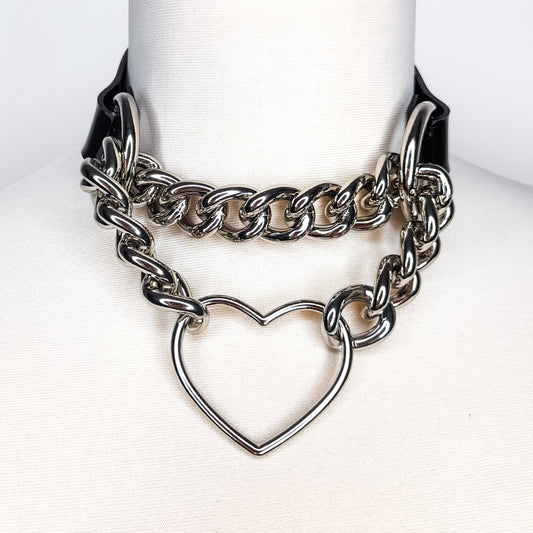 Hedone Silver Heart Ring Chain Choker