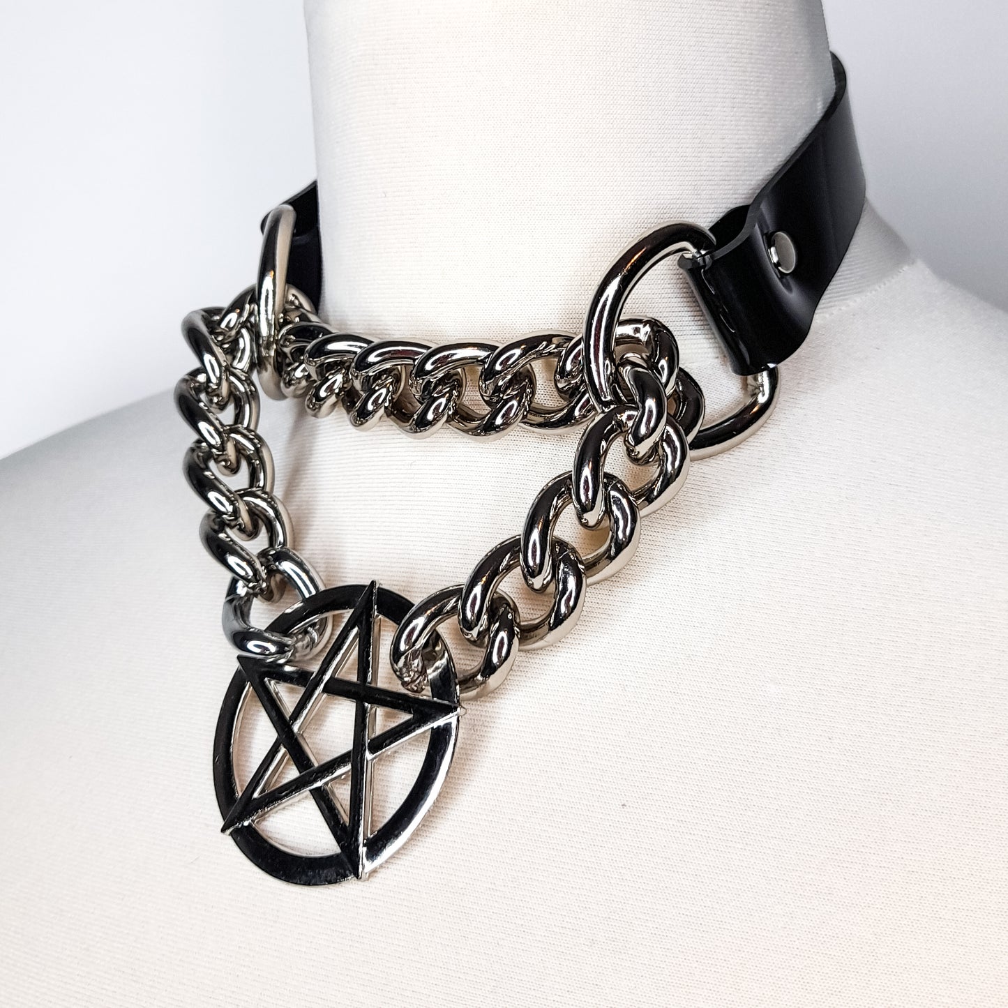 Heathen Silver Pentagram Martingale Chain Choker