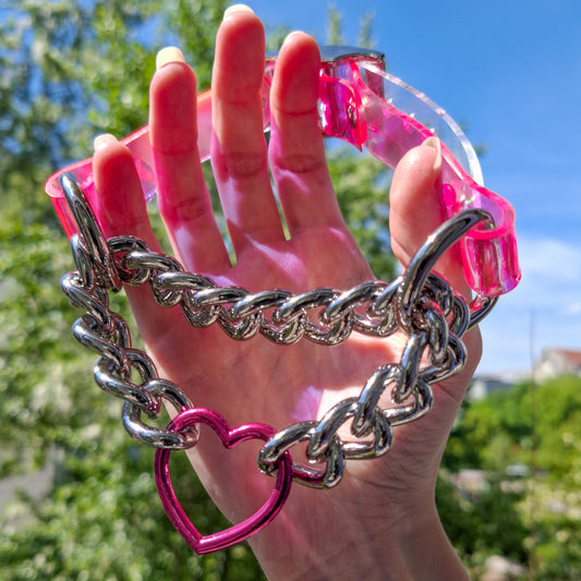 Hedone Pink Heart Ring Martingale Choker