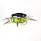 Heartbreaker Holografischer, riesiger, mit Stacheln besetzter Herzring-Halsband